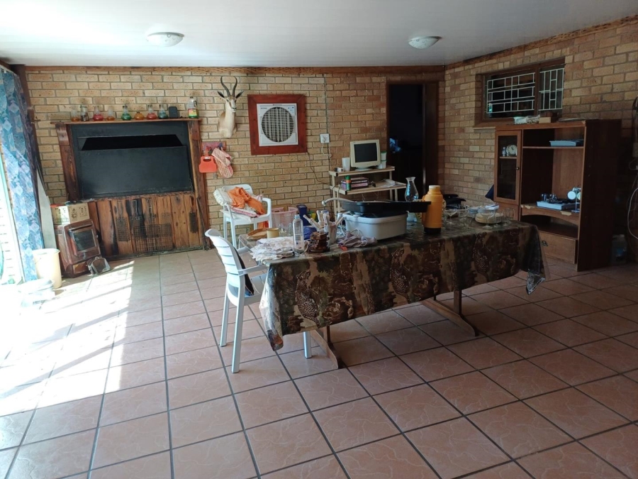 4 Bedroom Property for Sale in Petrusburg Free State